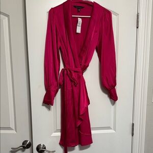 White House Black Market Fuchsia Long Sleeve Dress